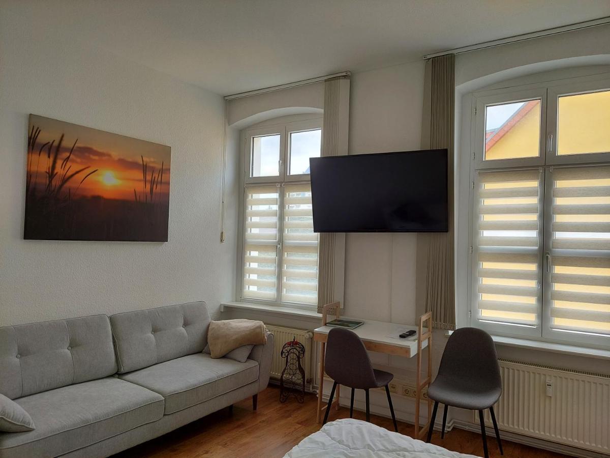 Ferienwohnung Zum Rapunzelturm Schwedt/Oder Exterior foto